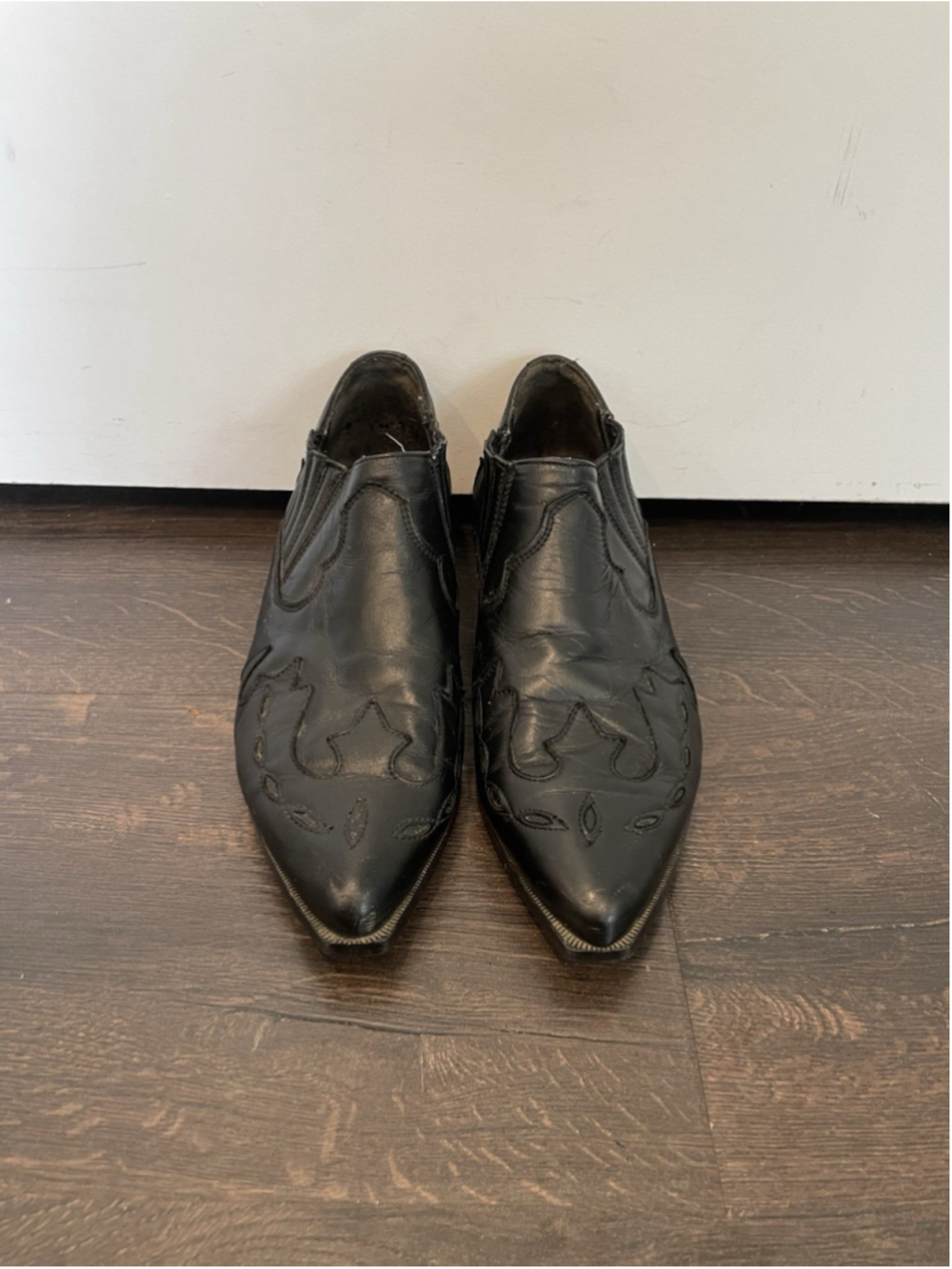 Vintage Black Leather Western Style Boho Loafer Booties Cowgirl Pointed Toe 7.5 - Picture 3 of 10